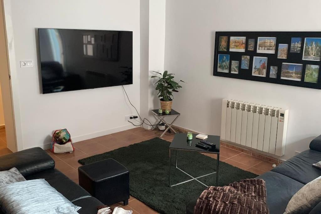 Huis Met Zwembad เบนัลมาเดนา ภายนอก รูปภาพ